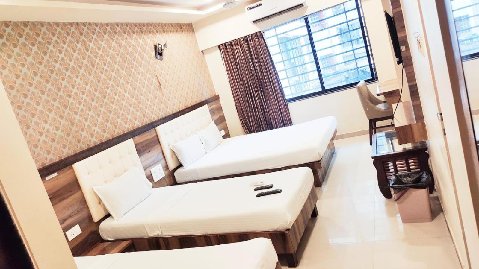Hotel Golden Park Near Nesco 孟买 外观 照片