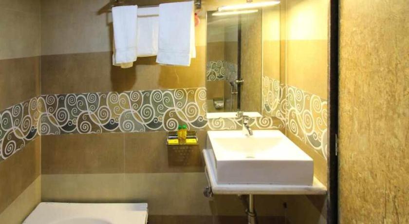 Hotel Golden Park Near Nesco 孟买 外观 照片