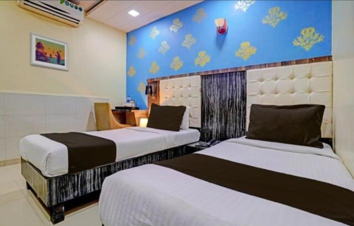 Hotel Golden Park Near Nesco 孟买 外观 照片
